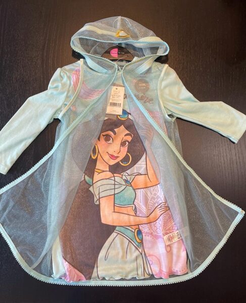 # naktskrekls ar halātiņu,86-92cm/1,5-2 gadi/gaiši zilā krāsā ar princesi