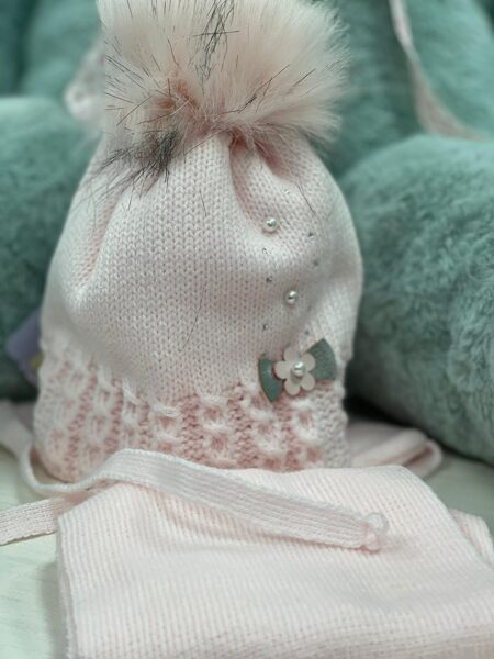 #Cepure adīta+šalle ar bumbuli/aizsienama/gaišs pūderis/bante ar pušķi/Zīdaiņu/36-38 cm