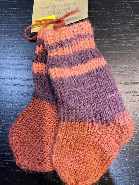 #adītas zeķītes/65%vilna/35%alpaka/9,5 cm/brūns ar lillā un oranžu