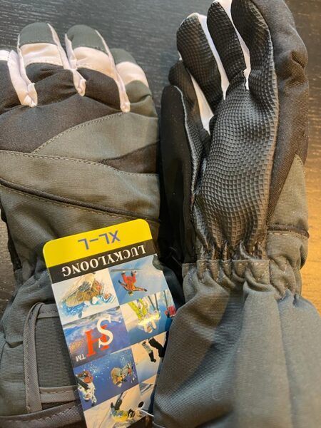 #Cimdi 4-6 gadi/pirkstaiņi/plauktas daļa mitrumizturīga/Melni ar tumši pelēku un baltu