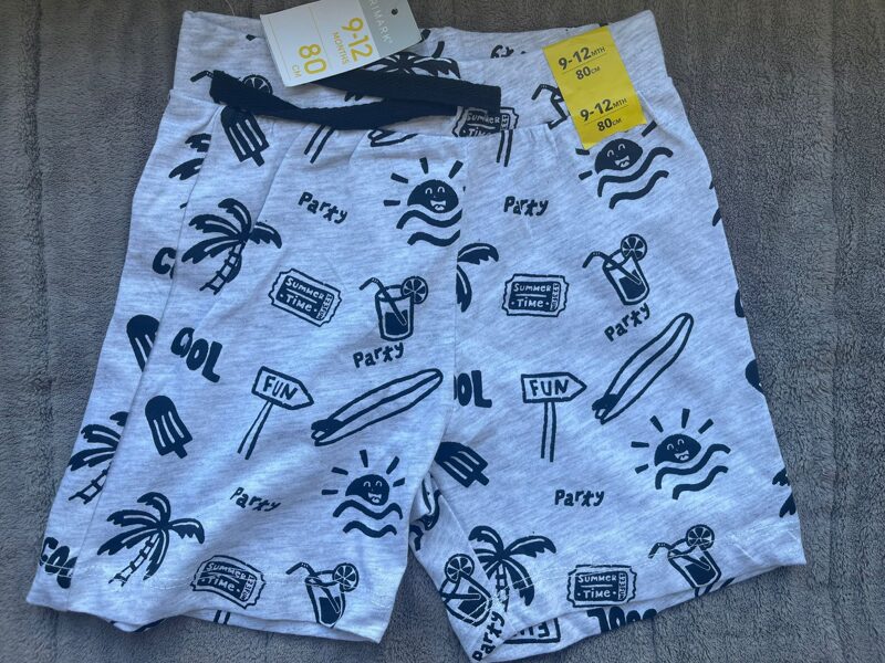 #šorti 80cm/9-12m/gaiši pelēki ar pludmales tematiku