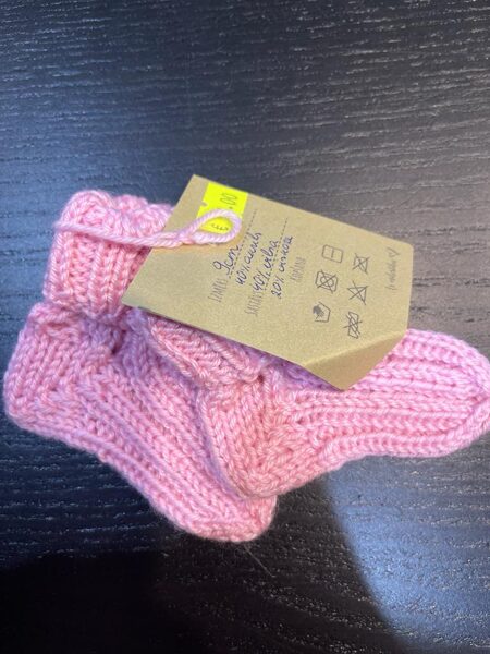 #adītas zeķītes/40%akrils/40%vilna/20%viskoze/9 cm/rozā