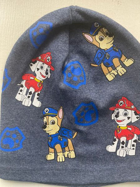 Puišu cepure/plāna/ TUMŠI pelēka/SUŅU PATRUĻA/sunīši/ platums 20 cm/dziļums 21 cm