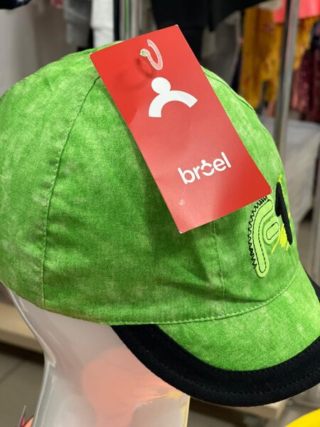 Vasaras cepure(kepka)/izmērs 51/Zaļa ar melnu naga maliņu/aizmugurē gumija