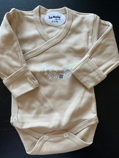 Garroku body/0-3 mēn./gaiši brūns ar uzrakstu baby/pogājams priekšpusē, aizlokāmas rociņas/LaModa