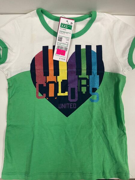 Īsroku krekliņš 3-4 gadi/balts ar zaļu/sirds pa vidu/United Colors