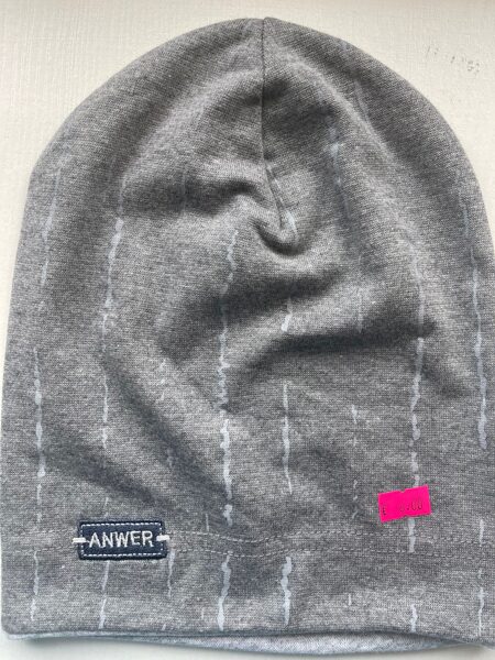 Puišu cepure/plāna/ gaiši pelēka ar gaiši ziliem ornamentiem/ANVER/ platums 20 cm/dziļums 23 cm