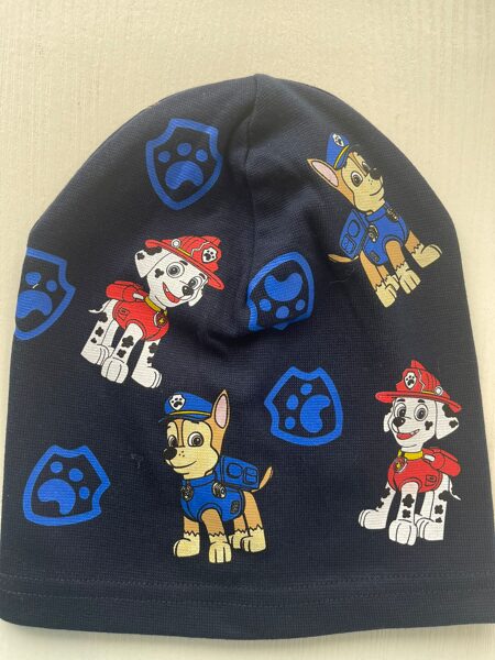 Puišu cepure/plāna/ TUMŠI zila/SUŅU PATRUĻA/sunīši/ platums 20 cm/dziļums 21 cm