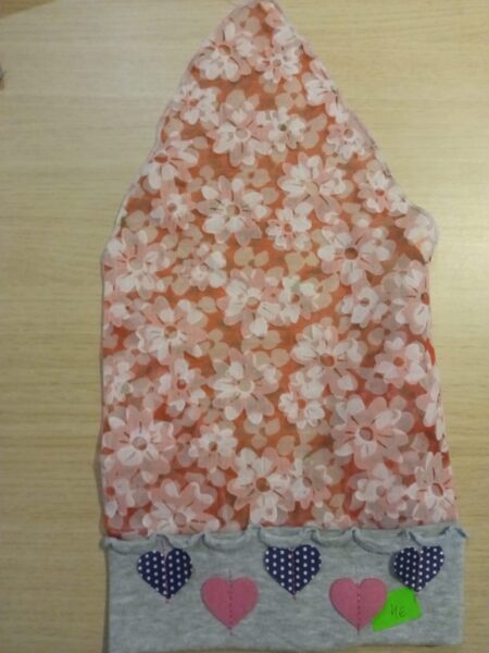 Lakatiņš puķains ar pelēku lentu un sirsniņām 36-40 izmērs