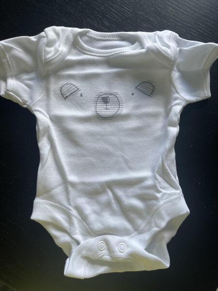 #body1gb/balts ar lāča degunu un ausīm/-2,7kg