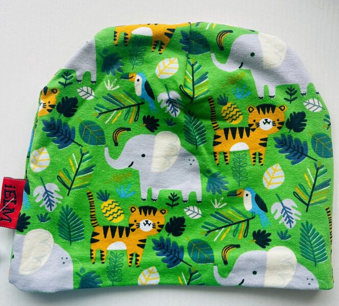 IELM/pavasara cepure/spilgti zaļa ar dzīvniekiem/dubultais audums/48cm/9-12m